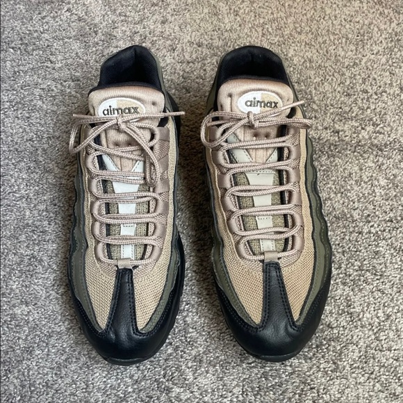 Air Max 95 Essential ‘Seqouia - Picture 1 of 4